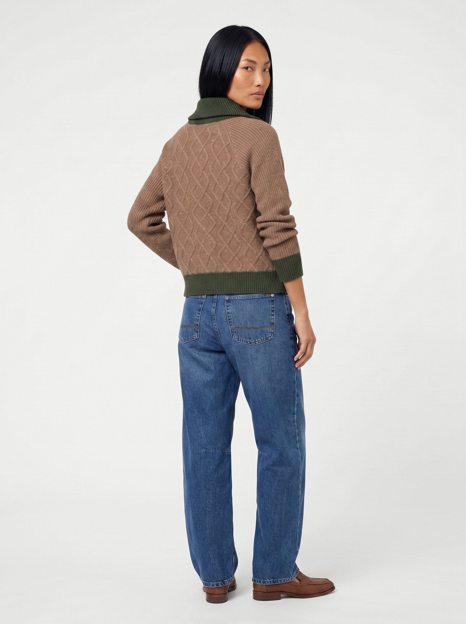 Modelshot / Blue Denim / Detail